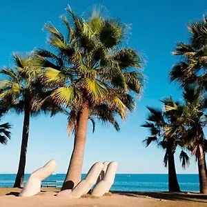 https://luxury-suites-fuengirola-2.es-andalucia.com